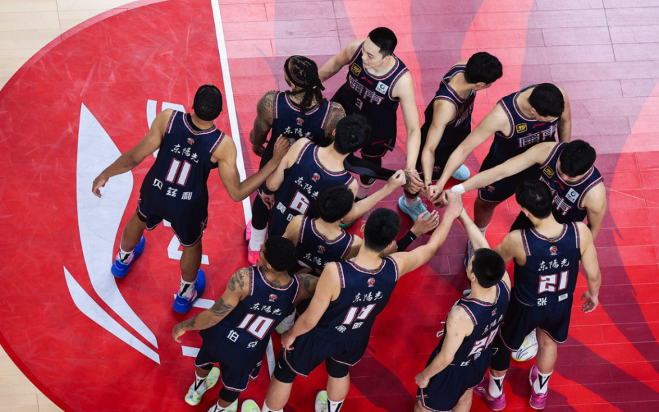 生在, 有得到最满, 重的退役仪