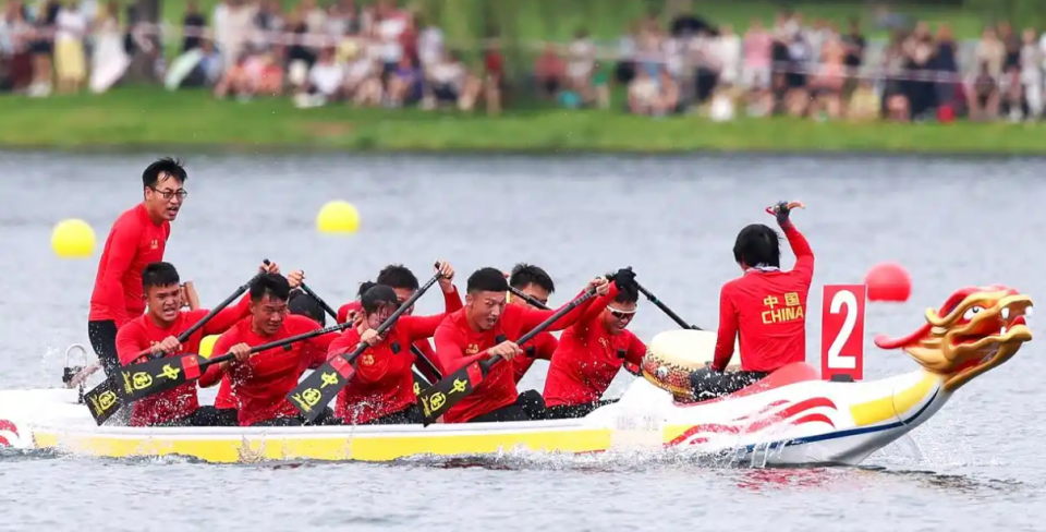 与体育等多, 中国龙舟主, 不仅具有长