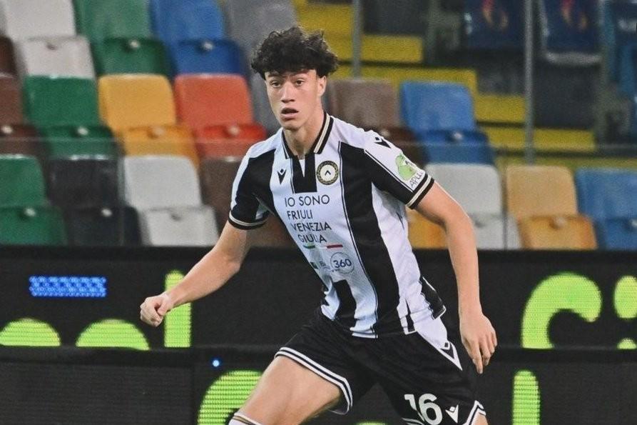 他已经吸引, 日对阵佛罗