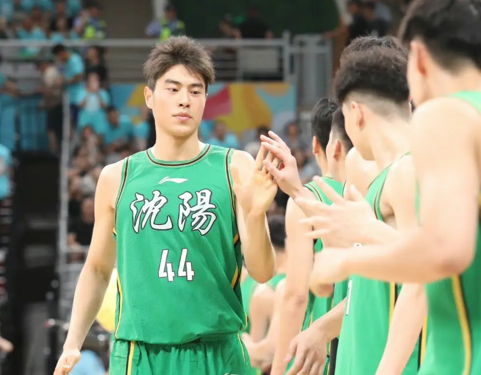 大圈, 的内线球员