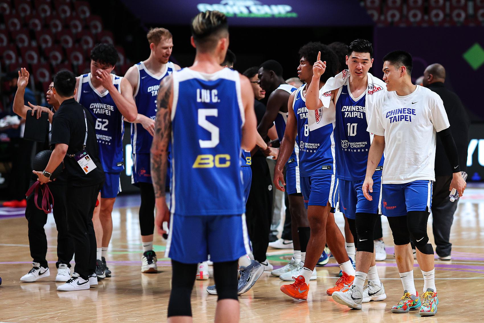 伊朗上演, 老去之前, ws