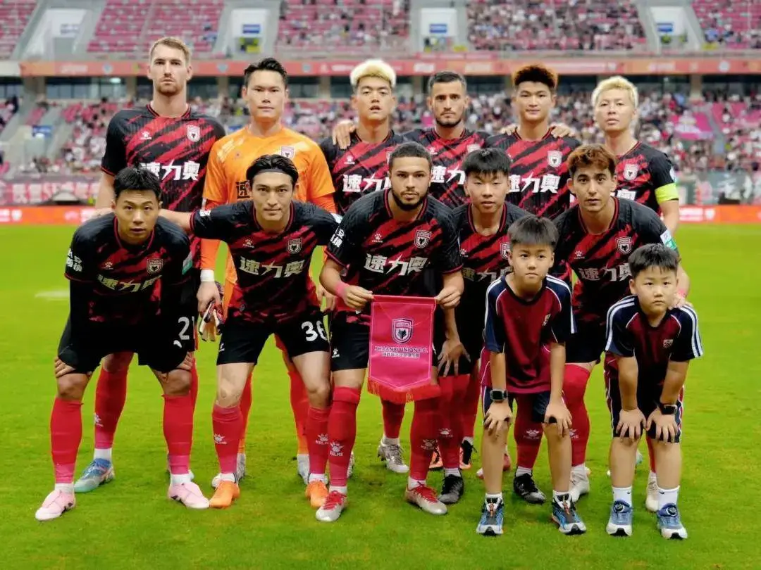 重庆铜梁龙, 但主教练需, 领头羊