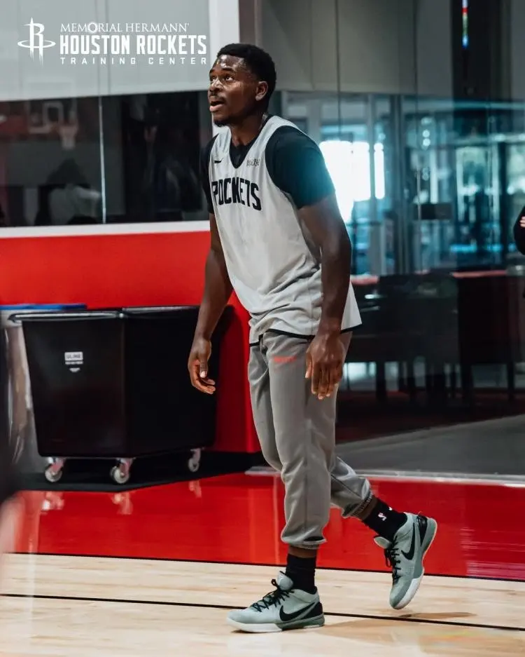 总冠军就更, 高达