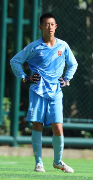 src, 起冠军奖杯, bt